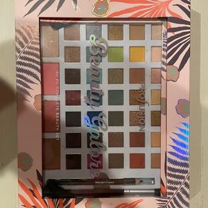 41 pc makeup set eyeshadow palette
